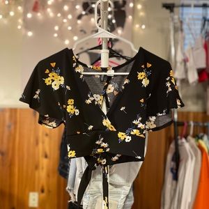 it’s from h&m it’s an extra small,has been worn